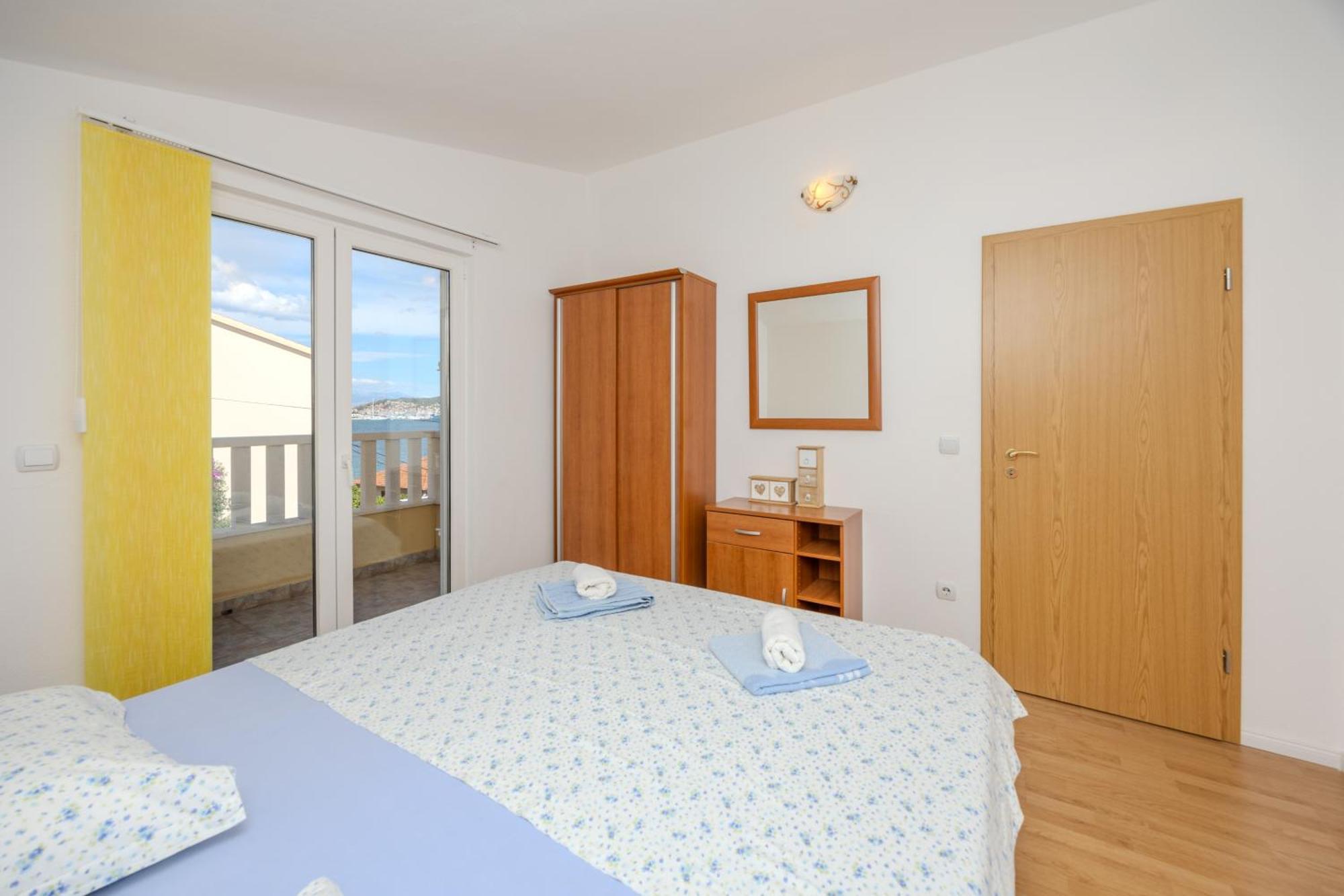 Apartman Markulin Trogir Eksteriør billede